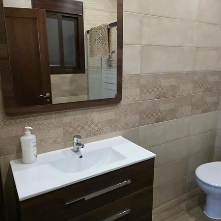 Nalkia Apartment *